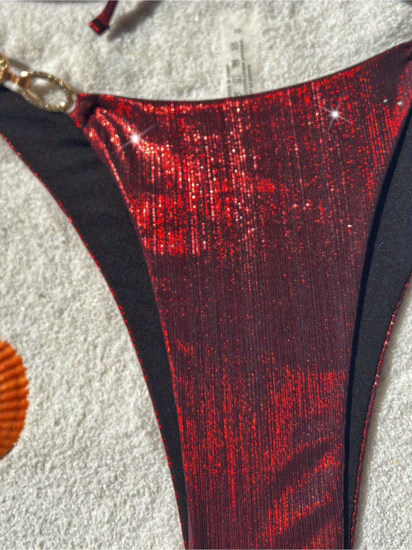 2025 new bikini strap swimsuit European and American halter swimsuit female leopard print swimsuit sexy bikini